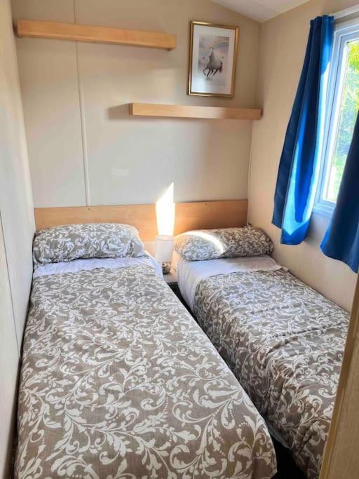Lola'S Caravan. Your Home Away From Home. Parkeston Esterno foto