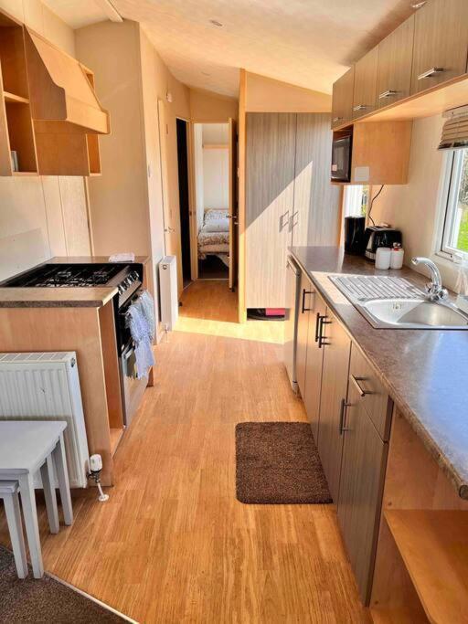 Lola'S Caravan. Your Home Away From Home. Parkeston Esterno foto