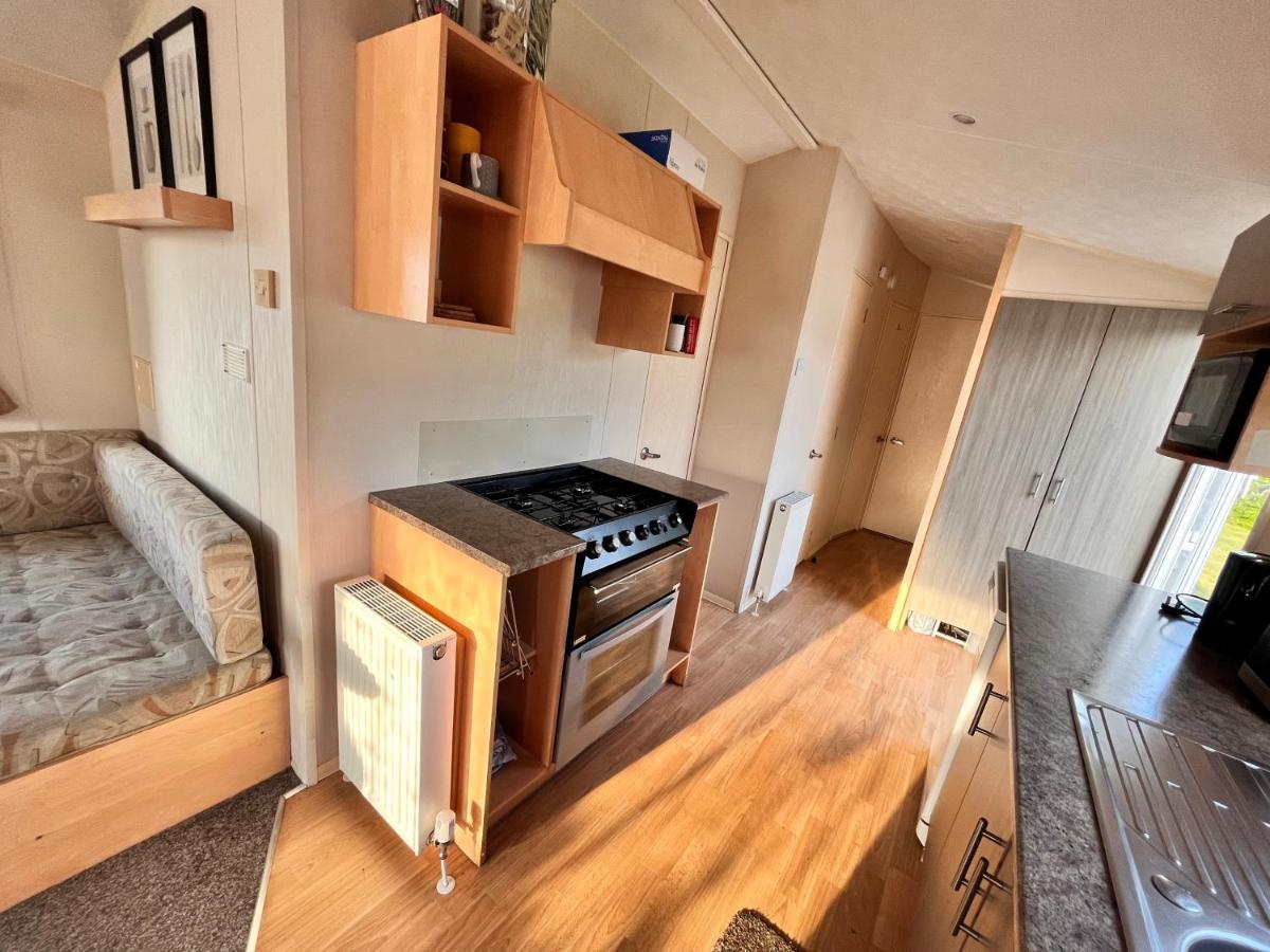 Lola'S Caravan. Your Home Away From Home. Parkeston Esterno foto